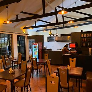 Cozy Nest Westbreeze Upperhill C6
